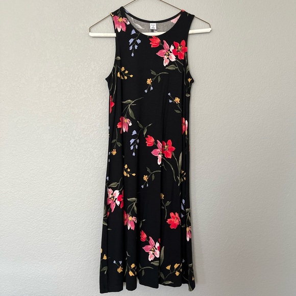 Old Navy flowery dress - Picture 1 of 3
